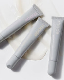لیپ گلاس طرح رود Rhode Lipgloss